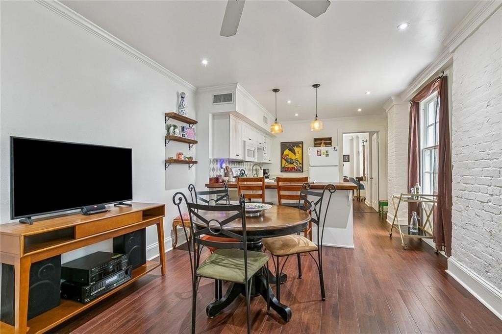 1020 Josephine St - Photo 5 of 12