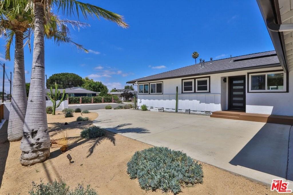 12831 Red Hill Ave - Photo 4 of 50