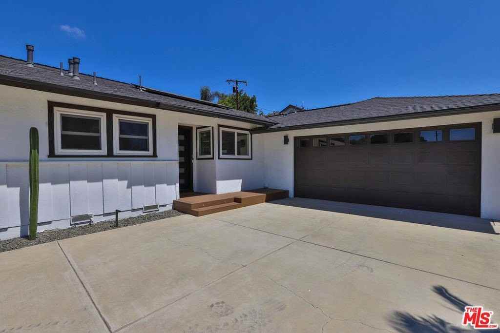 12831 Red Hill Ave - Photo 5 of 50