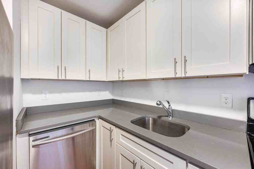 12 Foster 6 - Photo 3 of 13