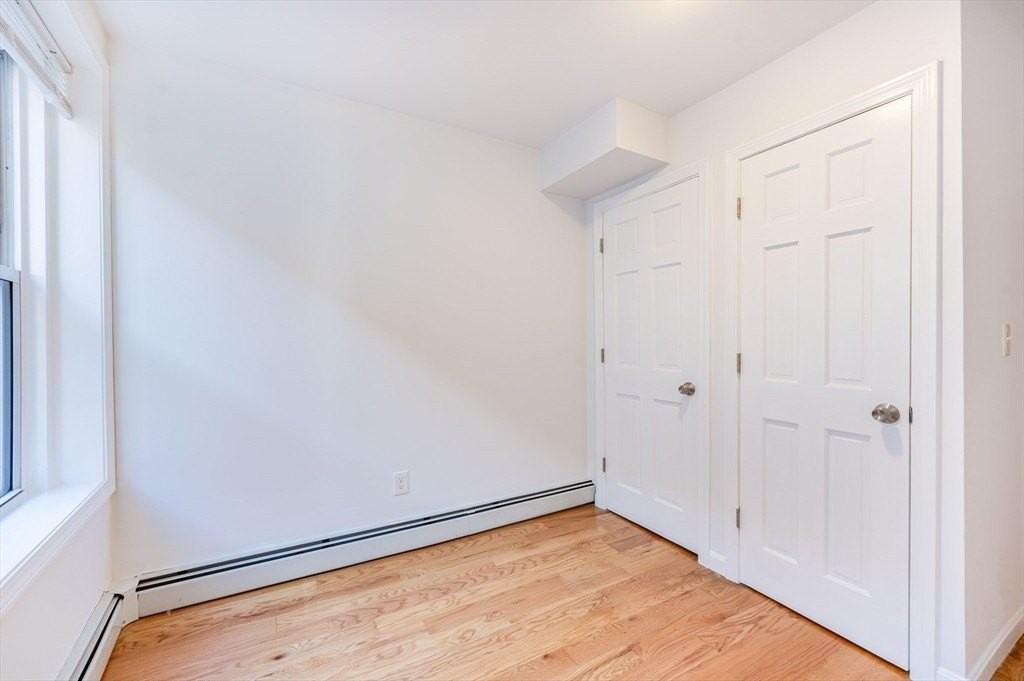 12 Foster 6 - Photo 7 of 13
