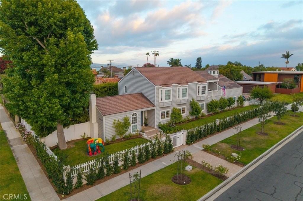 24622 Santa Clara Ave - Photo 2 of 50