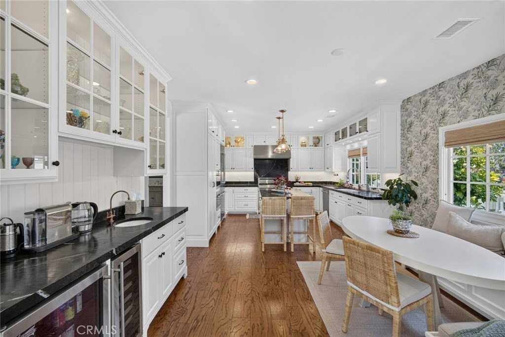 24622 Santa Clara Ave - Photo 6 of 50
