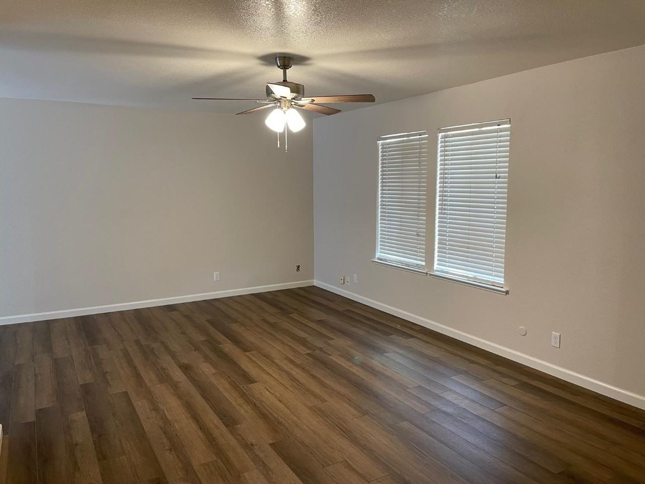 363 E Florinda St - Photo 3 of 14