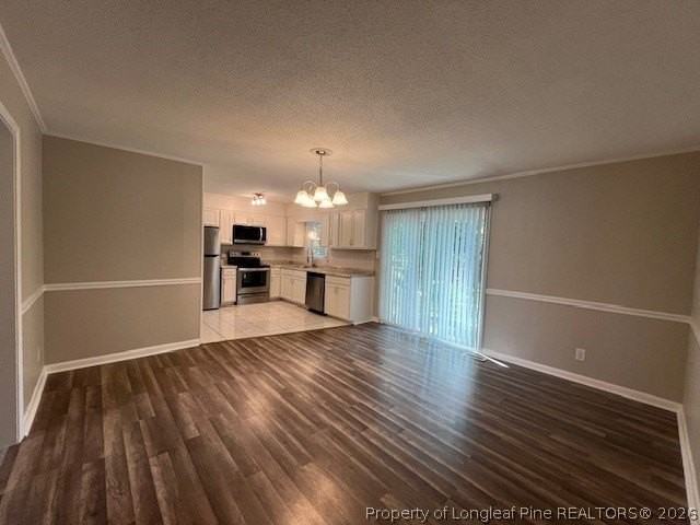 1017 Xavier Ct - Photo 7 of 14