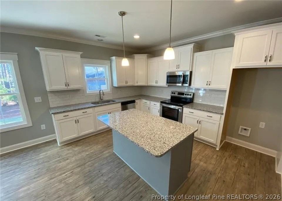 735 Blue Bird Dr - Photo 3 of 19
