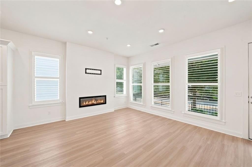 111 Pearl St - Photo 5 of 50
