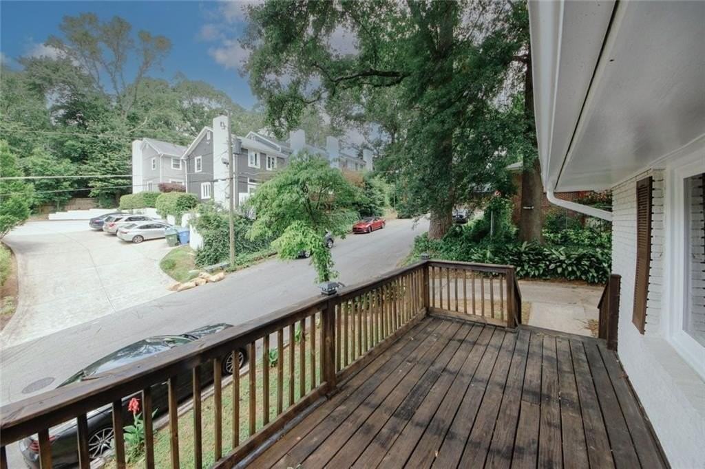 895 Durant Pl Ne - Photo 3 of 36