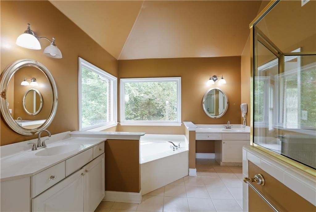 1452 Crown Ter - Photo 5 of 9