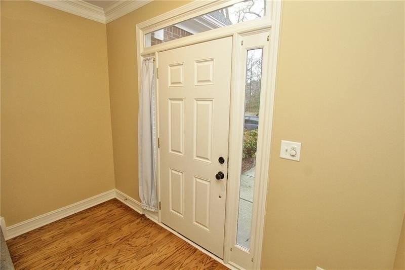 1360 Eastgate Ct Se - Photo 2 of 32