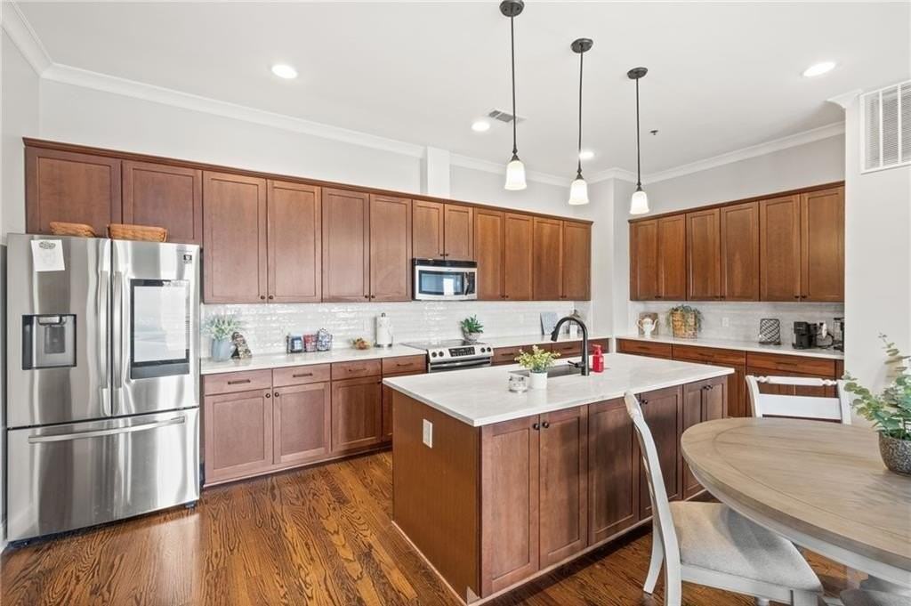 360 Chambers St #202 - Photo 6 of 16