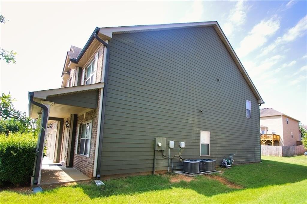 793 Kaitlyn Dr - Photo 2 of 48