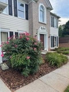 1936 Abinger Way - Photo 2 of 28