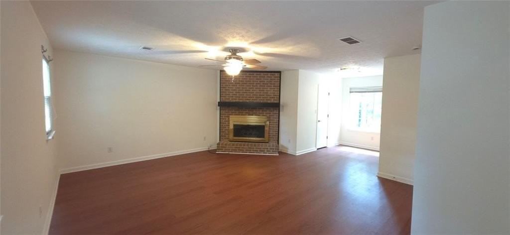 190 Barrington Dr E - Photo 2 of 21
