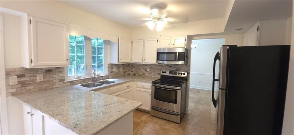 190 Barrington Dr E - Photo 5 of 21