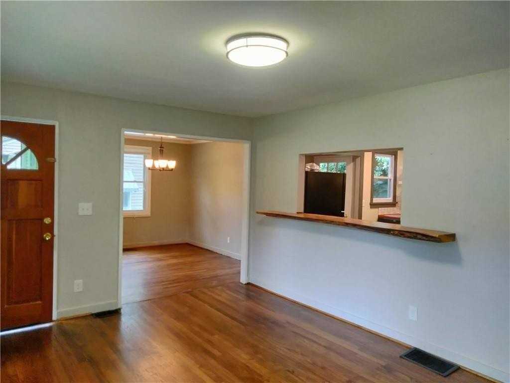 2215 Clairmont Ter Ne - Photo 5 of 18