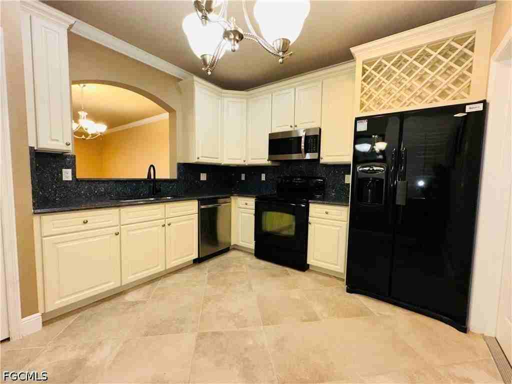 3396 Dandolo Cir - Photo 4 of 27