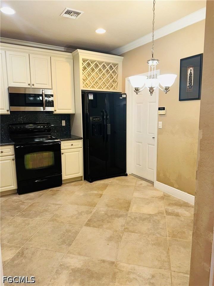 3396 Dandolo Cir - Photo 5 of 27