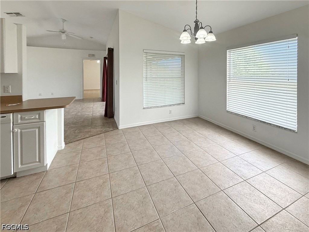 203 Nw 24th Ter - Photo 4 of 22