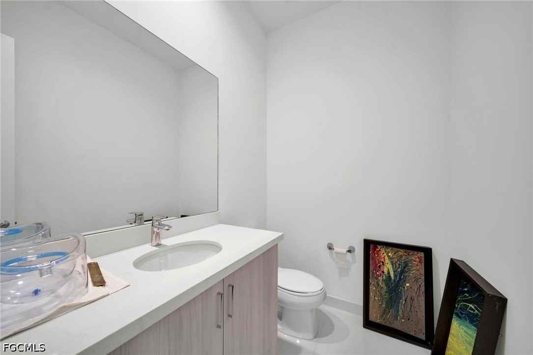 5043 Ofanto Ln - Photo 6 of 33