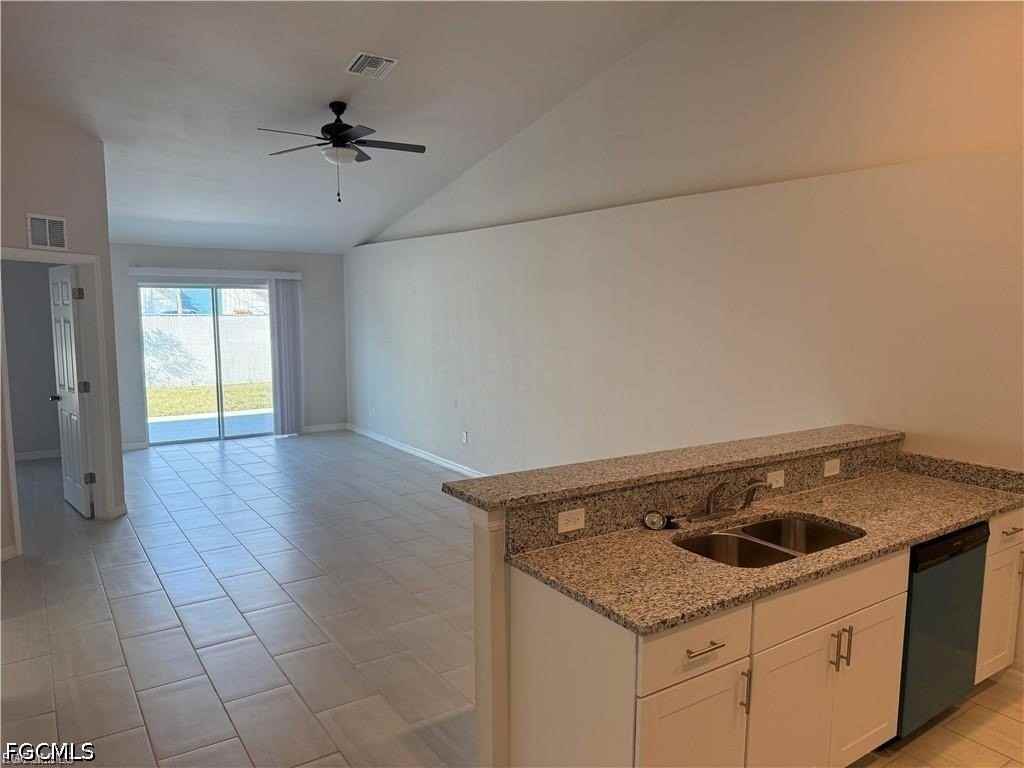 3310 Sw 17th Pl - Photo 4 of 14