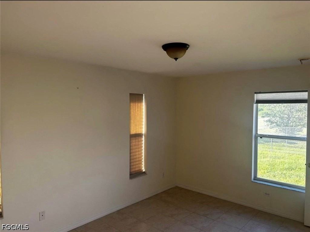 3932 18th St W - Photo 7 of 22