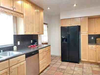 1210 Tijeras Ave Ne - Photo 3 of 21