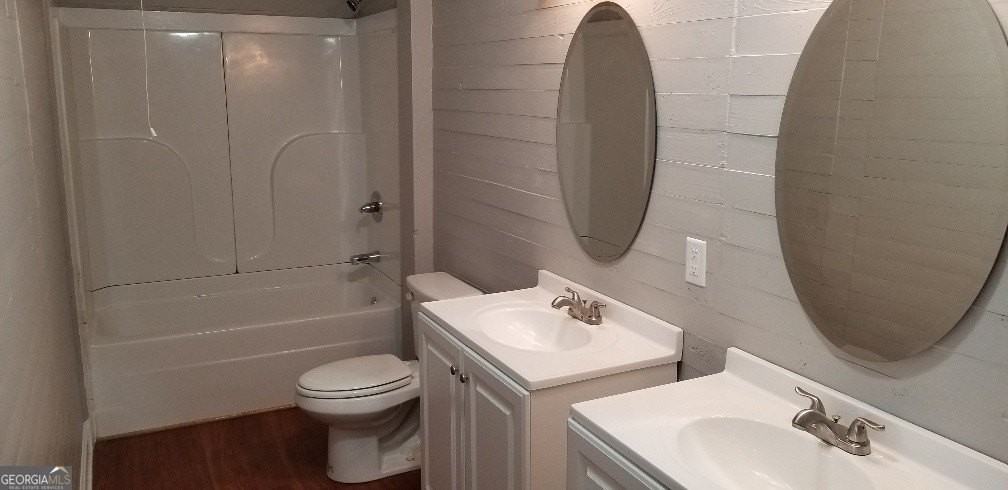 186 Georgia Ave #A - Photo 6 of 9