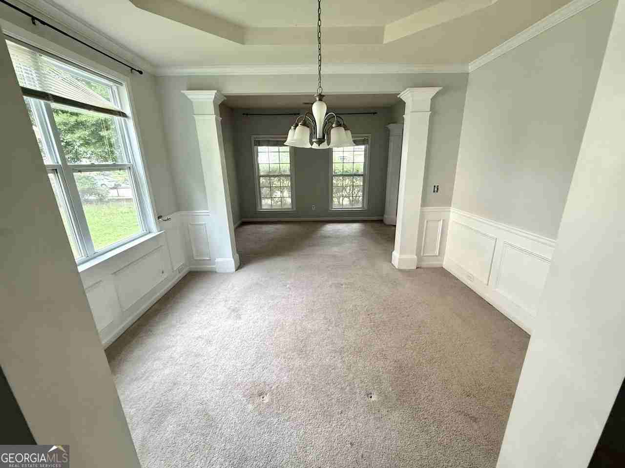 95 Carlisle St - Photo 3 of 11