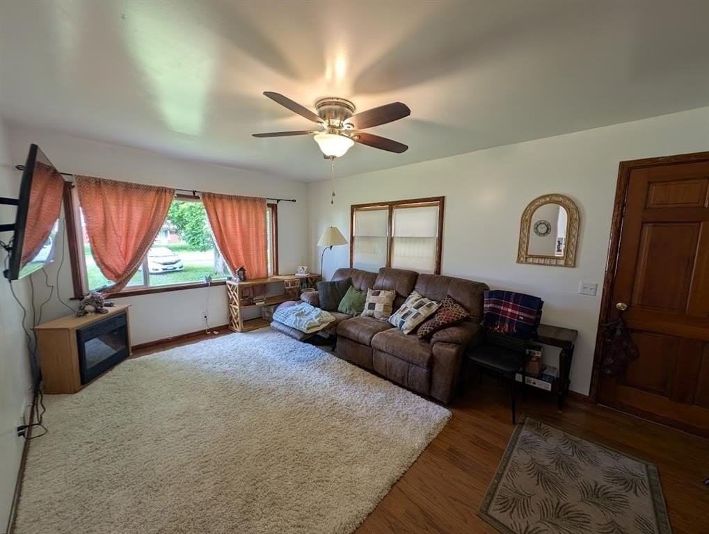 8 Coolidge St - Photo 2 of 14