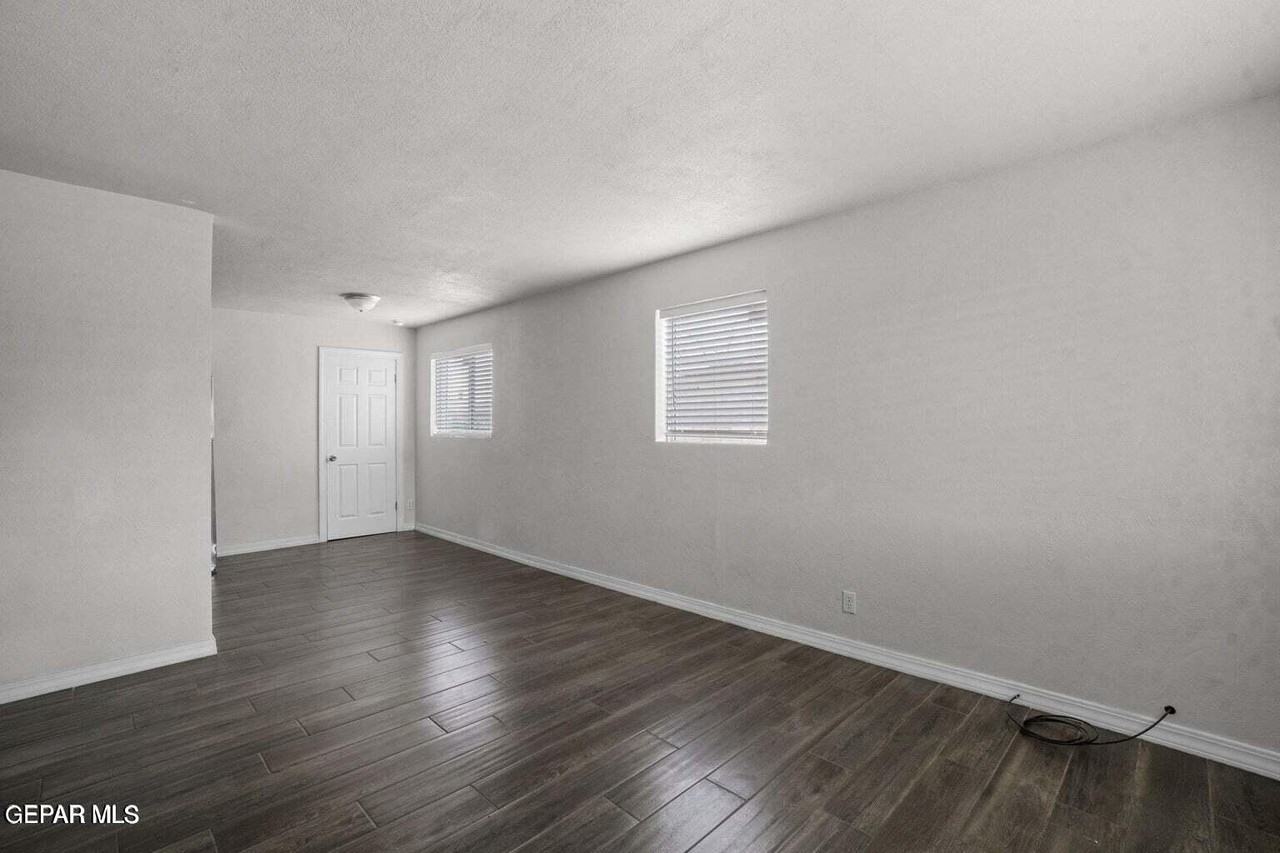 5316 Saxon Dr - Photo 6 of 20
