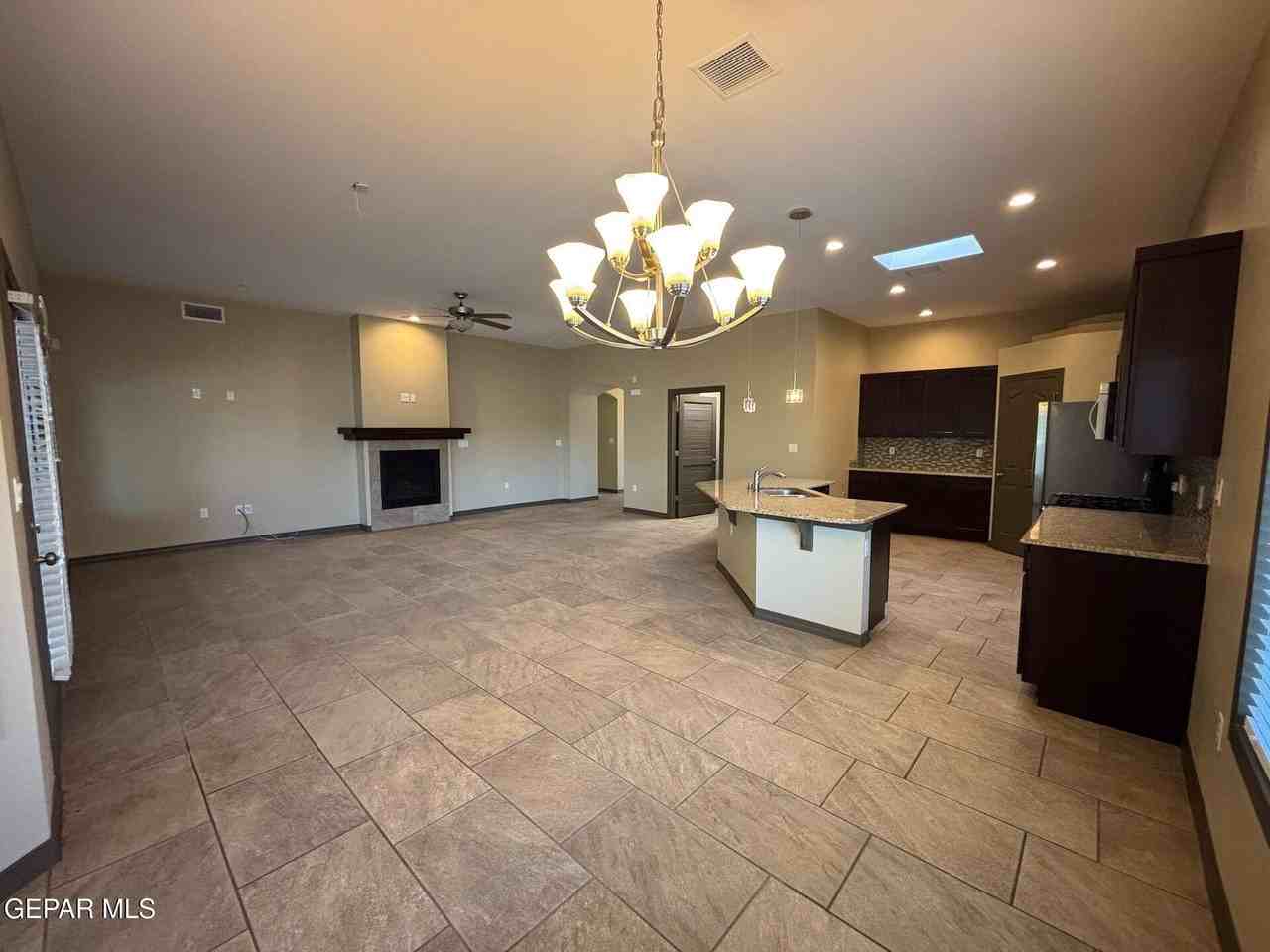 5724 Valley Lilac Ln - Photo 3 of 47