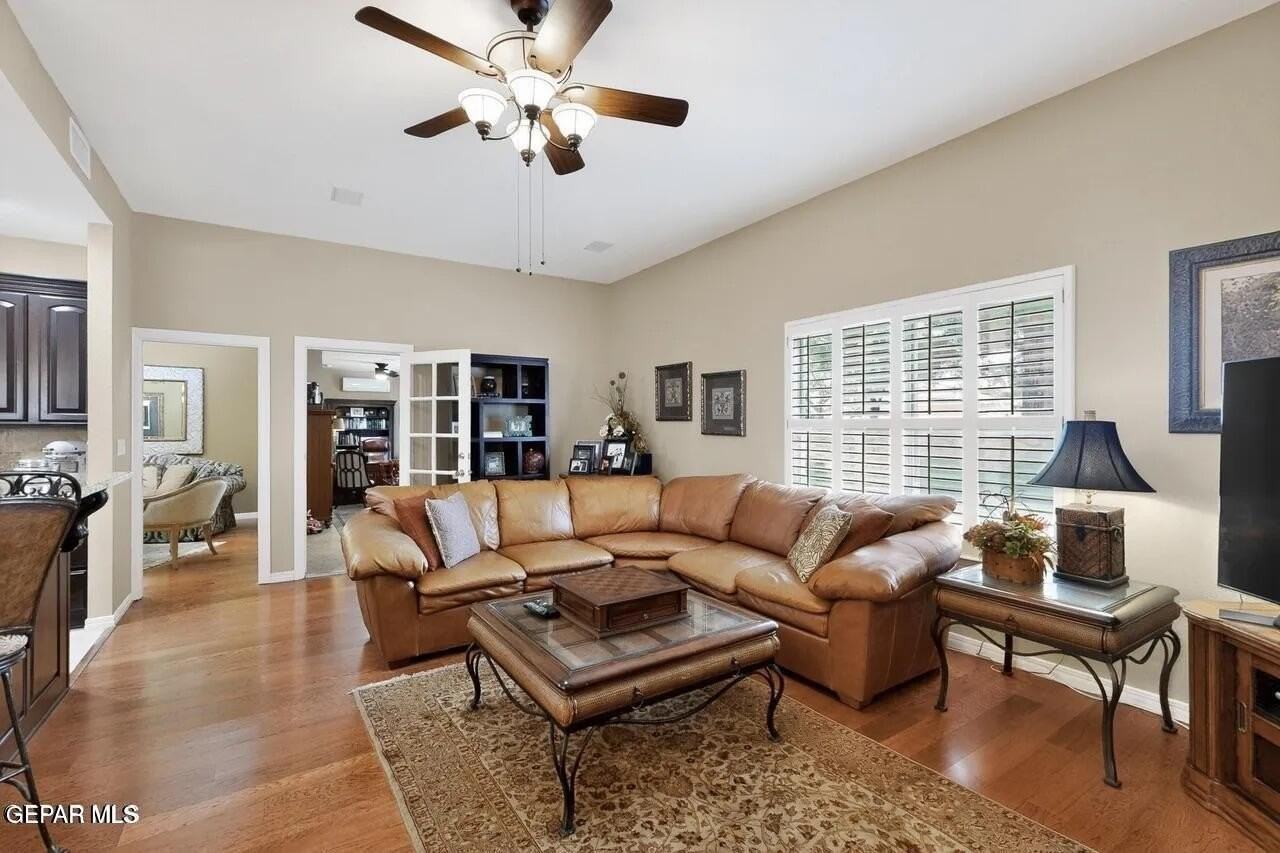 6909 Desert Canyon Dr - Photo 6 of 35