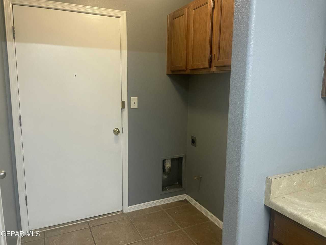 5724 Saluki Dr #A - Photo 6 of 12
