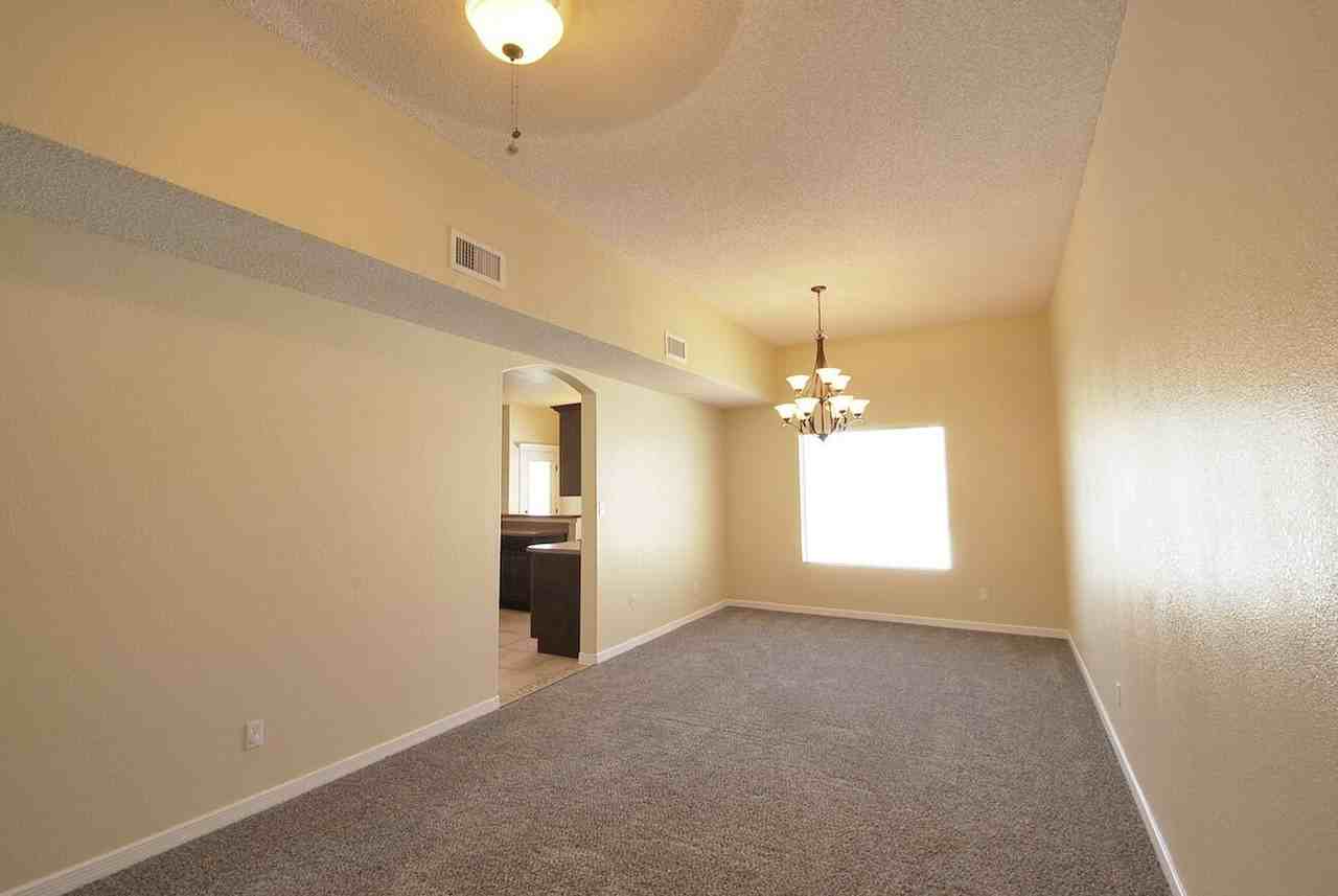 5513 Ignacio Frias Dr - Photo 7 of 32
