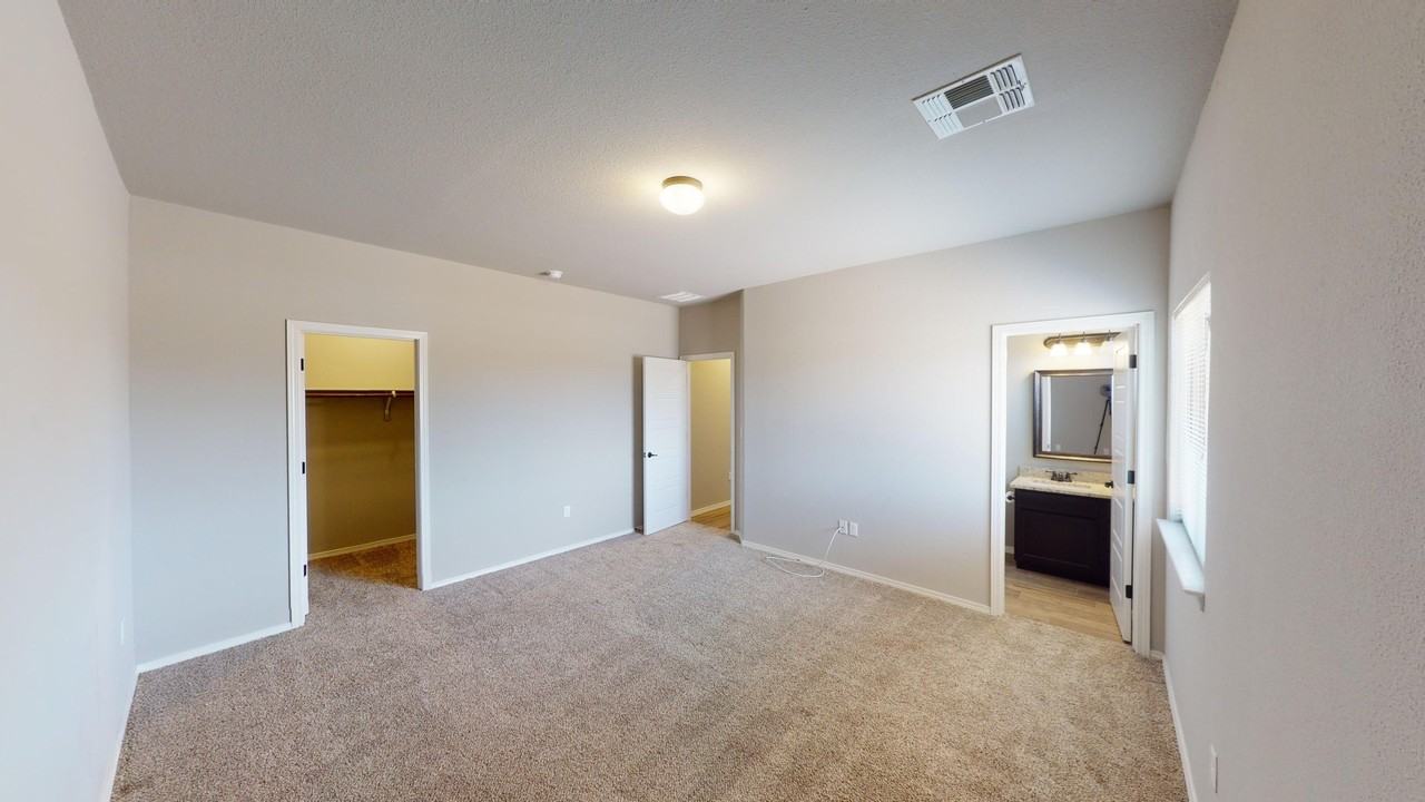 3461 Dana Grey Dr #B - Photo 4 of 28