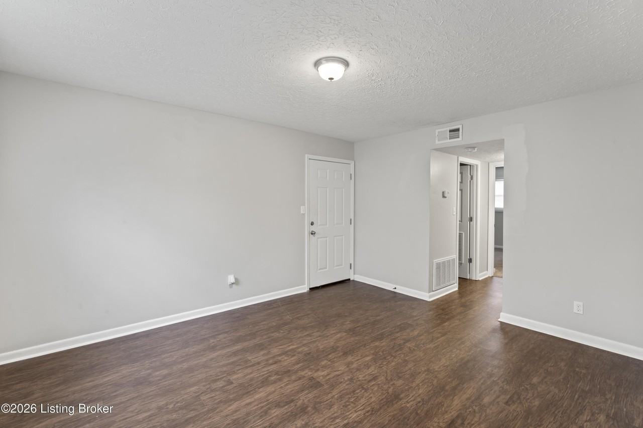 3217 Fordhaven Rd #5 - Photo 4 of 12