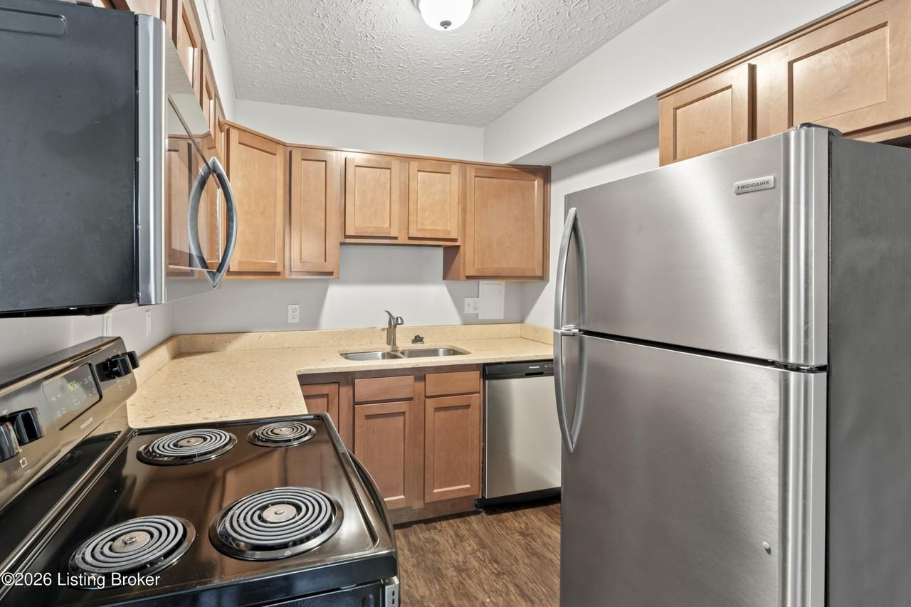 3217 Fordhaven Rd #5 - Photo 6 of 12