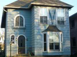 featured image of 4540 N Larkin St