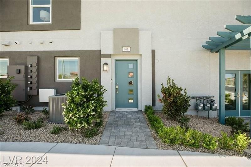 4263 Lemay St #1 - Photo 5 of 22