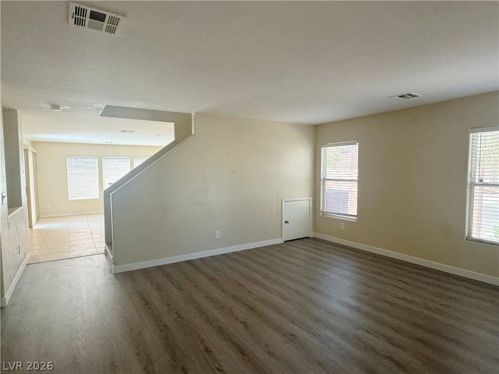 8305 Golden Amber St - Photo 3 of 32
