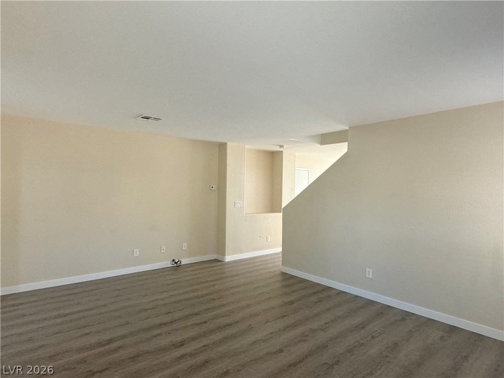 8305 Golden Amber St - Photo 4 of 32