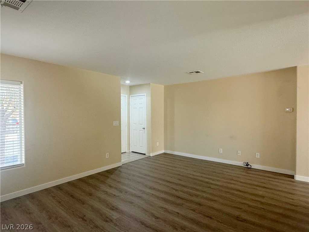 8305 Golden Amber St - Photo 5 of 32