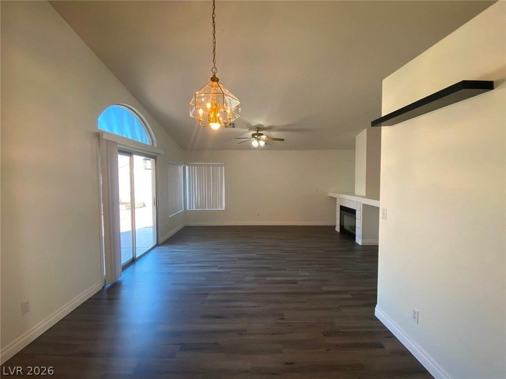 8029 Sierra Largo Dr - Photo 4 of 39