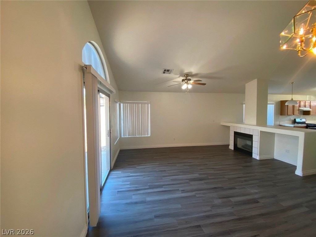 8029 Sierra Largo Dr - Photo 6 of 39