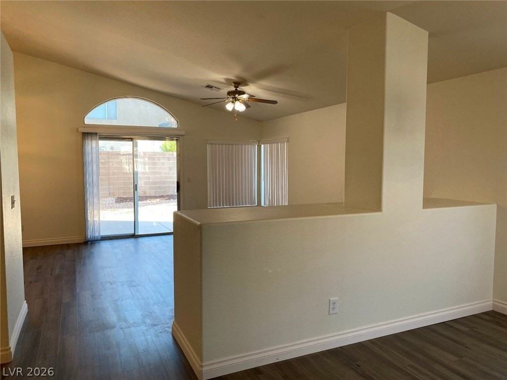 8029 Sierra Largo Dr - Photo 7 of 39