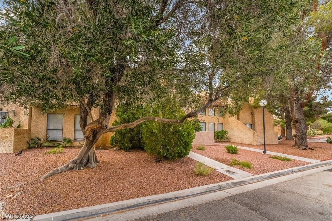 3949 S Torrey Pines Dr - Photo 2 of 35