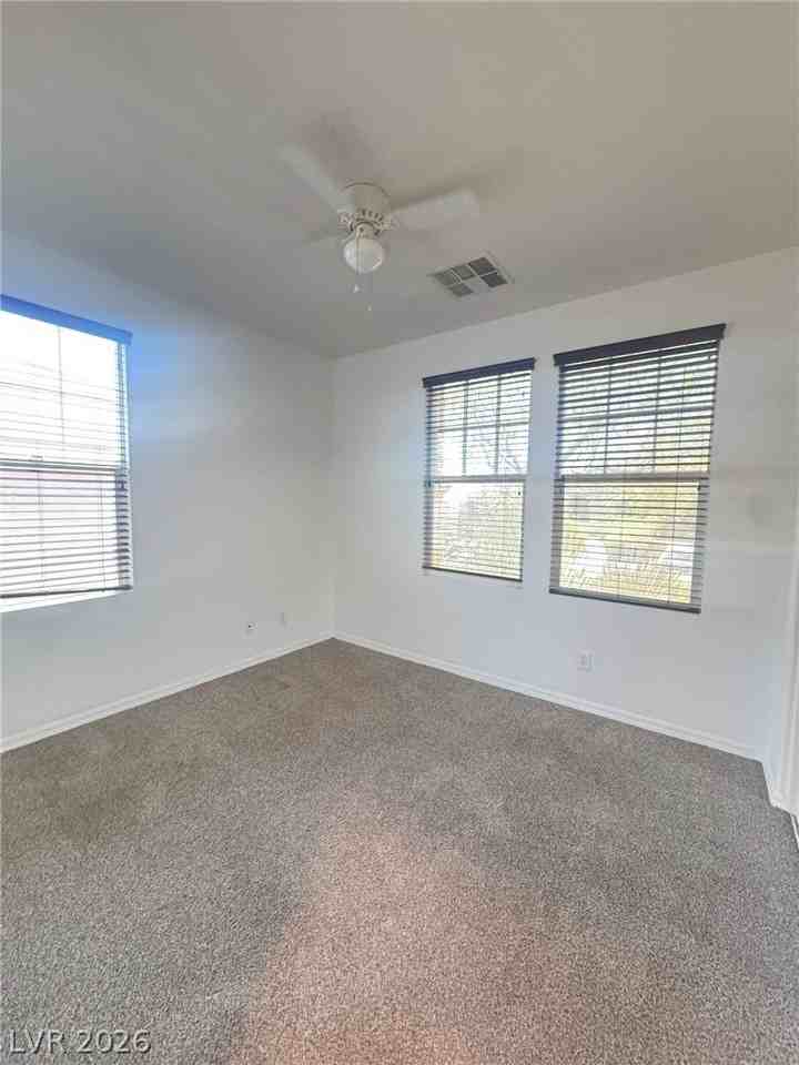 10404 Bays Mountain Ave - Photo 6 of 31