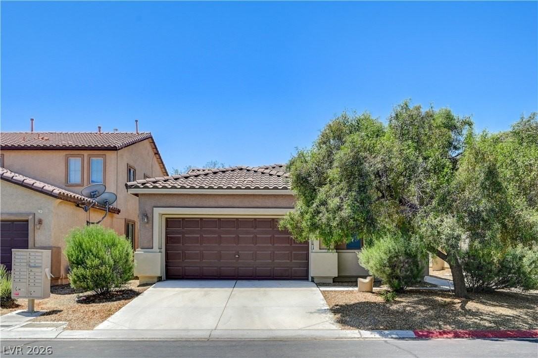 4421 Desert Home Ave - Photo 2 of 50