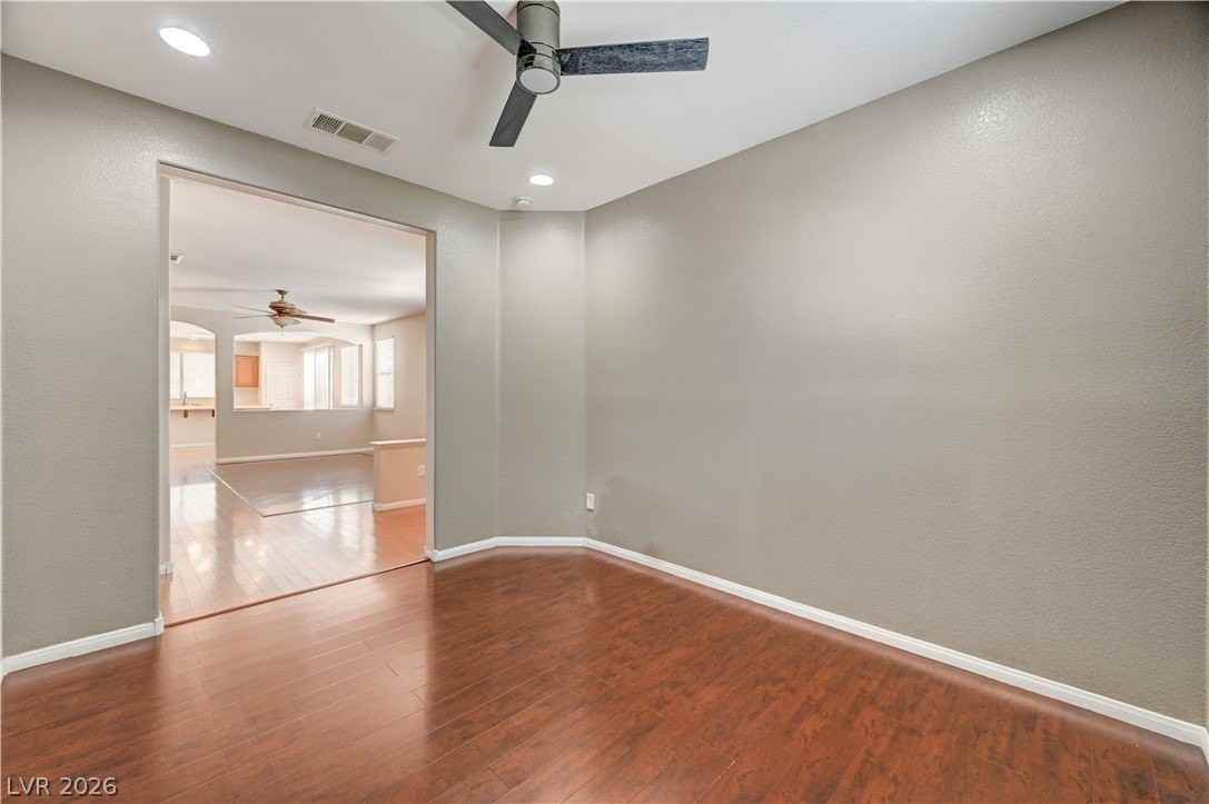 4421 Desert Home Ave - Photo 6 of 50